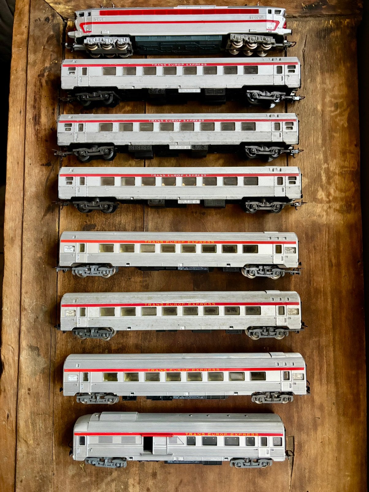 Très grande rame de trains SNCF TEE Lima/jouef HO, Hobby & Loisirs créatifs, Trains miniatures | HO, Enlèvement ou Envoi, Comme neuf