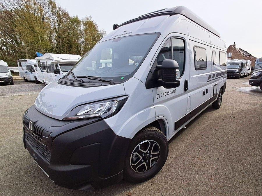 Nieuwe Crosscamp ADVTR 6.0 DF met daktent, Caravans en Kamperen, Mobilhomes, Automaat, Buscamper of Camperbus, Bedrijf, Diesel