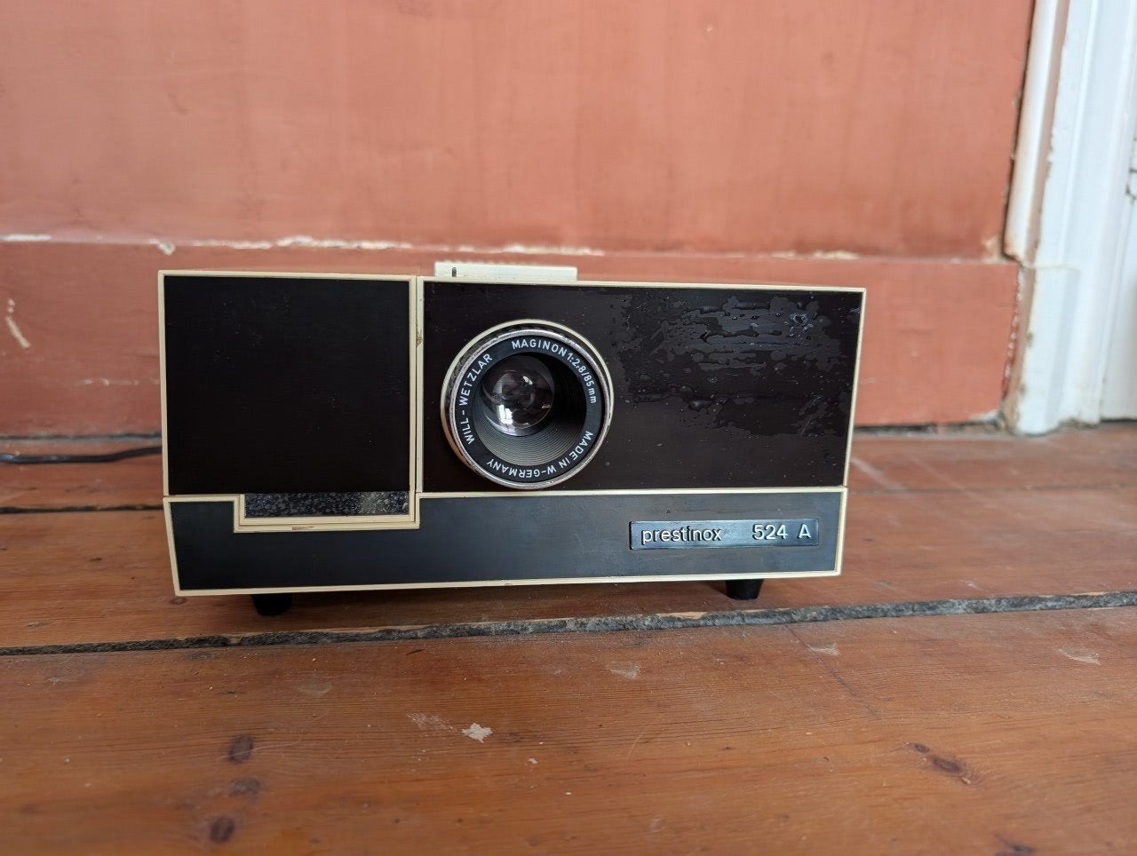Prestinox 524 A diaprojector met afstandsbediening, Ophalen, 1960 tot 1980, Projector
