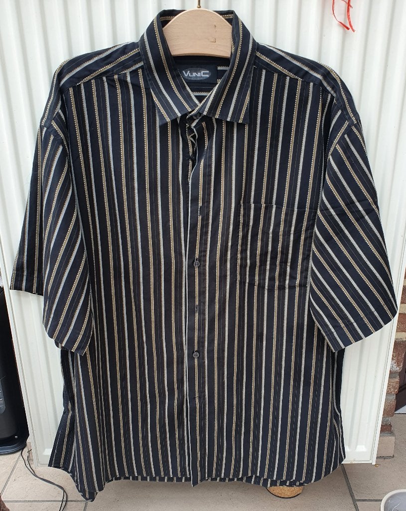 Hemd van Vunic maat XL met korte mouwen, Ophalen of Verzenden, Gedragen, Vunic, Halswijdte 43/44 (XL)