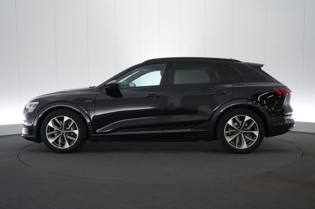 (2BVU308) AUDI E-TRON, Auto's, Audi, Gebruikt, Zwart, 5 zetels, https://public.car-pass.be/vhr/5a710754-fb50-4638-9a9e-9227fd1b7978