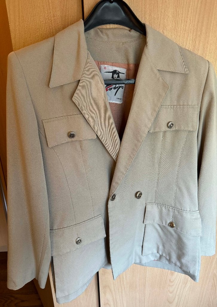 Beige “Saharienne” jas - maat 40/42– als nieuw, Maat 38/40 (M), Beige, Ophalen of Verzenden, Zo goed als nieuw
