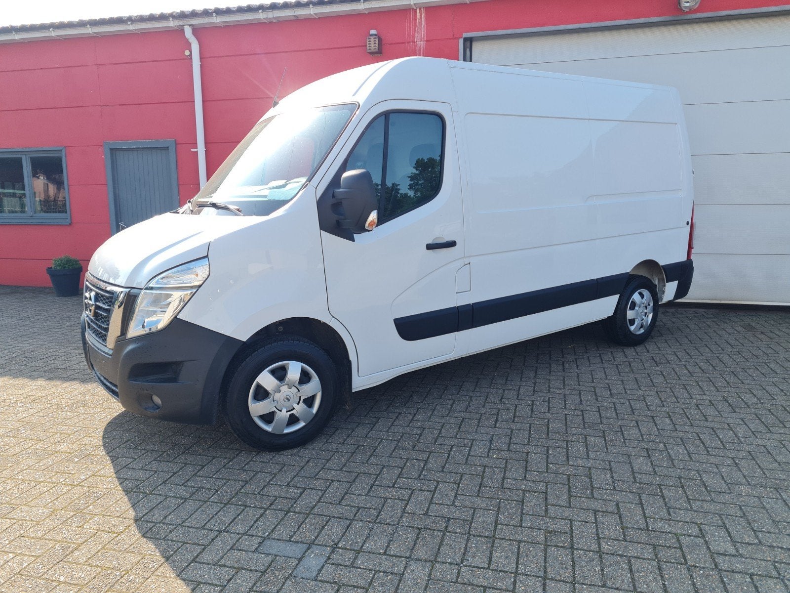 Nissan NV400 - 6.000KM - Navi/Airco/Camera, Voorwielaandrijving, Stof, 4 cilinders, NV400