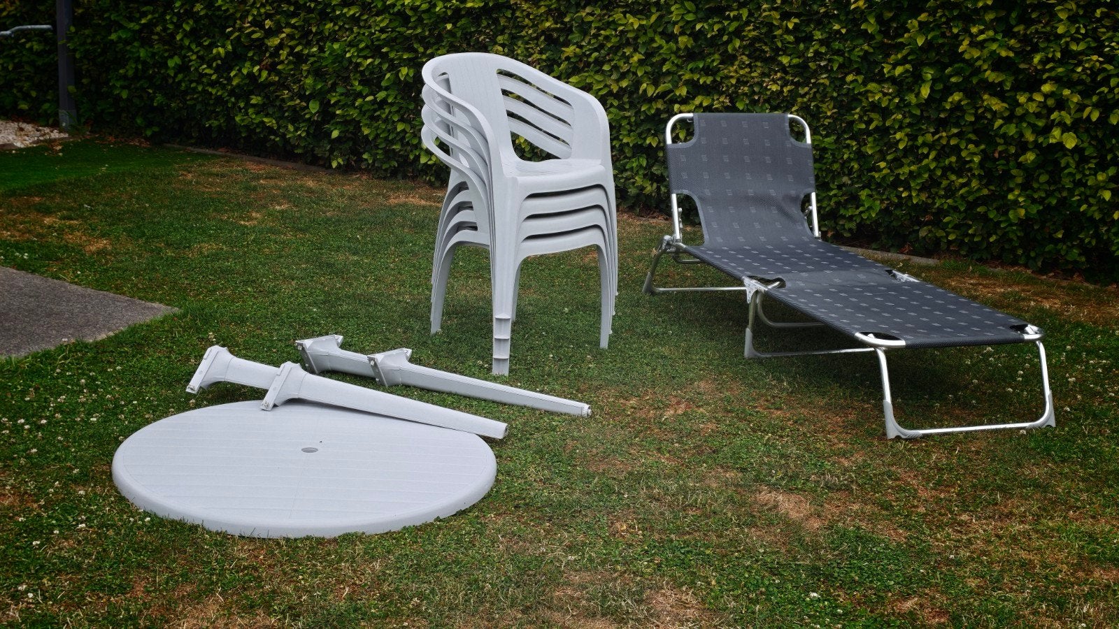 terrastafel, stoelen en ligbed, Tuin en Terras, Ophalen, Gebruikt, Kunststof