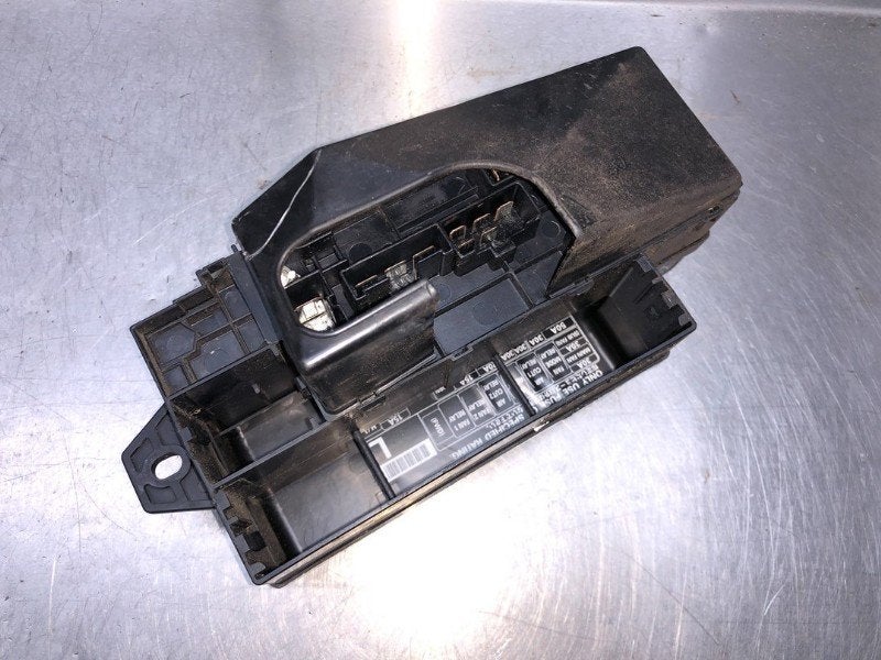 BOITIER FUSIBLES Subaru Forester (SG) (01-2002/05-2008), Utilisé, Subaru