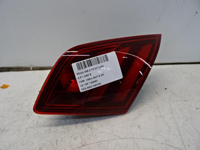 PANNEAU ARRIÈRE DROIT AVEC LAMPE Peugeot (9677818280), Utilisé, Peugeot