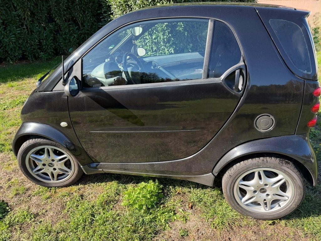 Smart for two, super zuinig autootje, Auto's, 700 cc, Achterwielaandrijving, Zwart, Alcantara