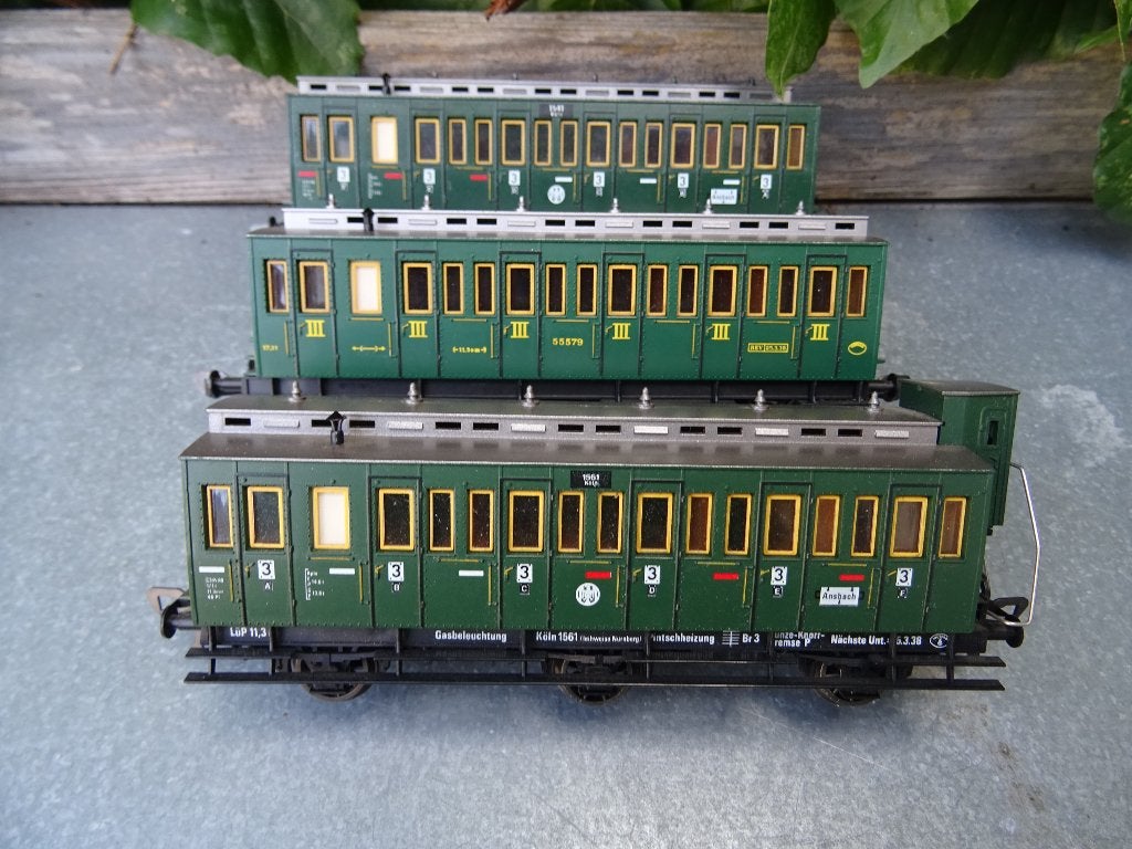 Wagons à passagers allemands à 3 essieux - Fleischmann - HO, Neuf, Analogique, Enlèvement ou Envoi, Fleischmann
