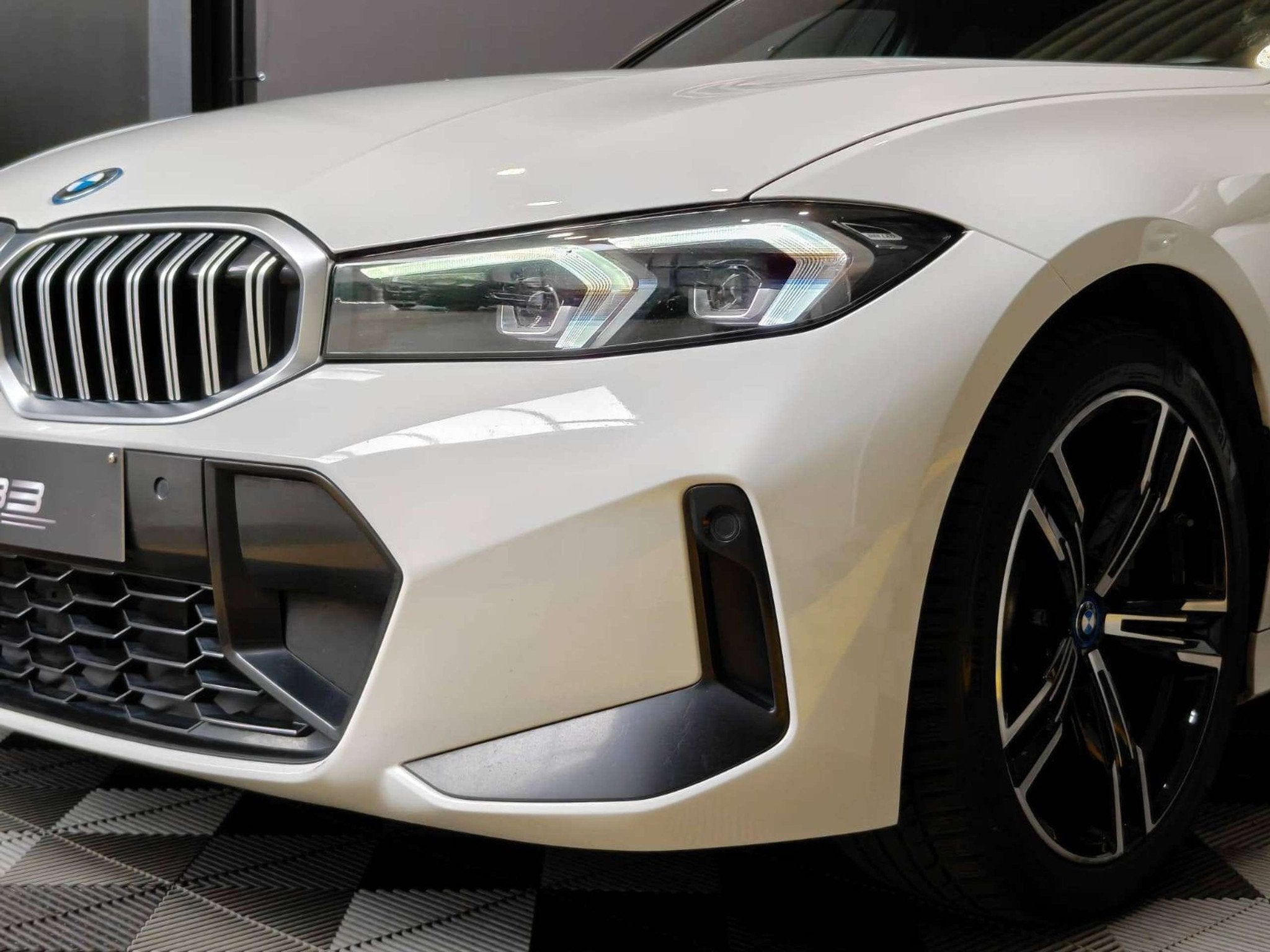 BMW 320 eAS PHEV M-pack/18"/LED/Leder/Apple/PDC, Auto's, BMW, Automaat, 1998 cc, Achterwielaandrijving, Gebruikt
