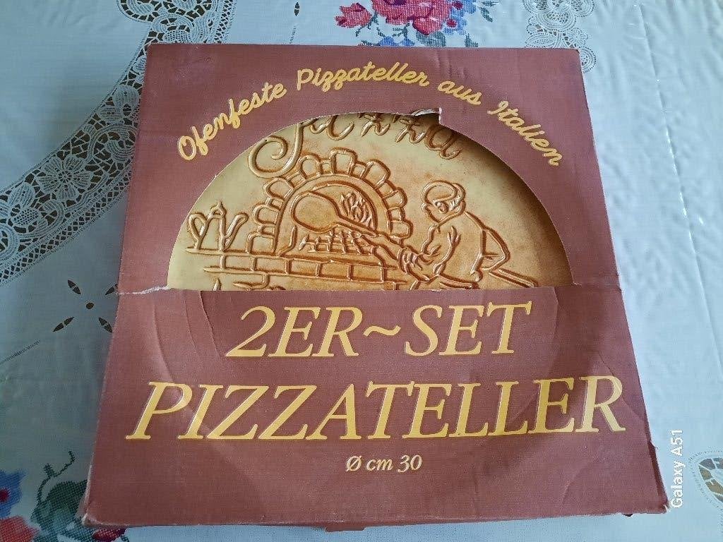 nieuw set van 2 mooie pizza schalen van dia 30cm, Ophalen of Verzenden, Nieuw, Vintage