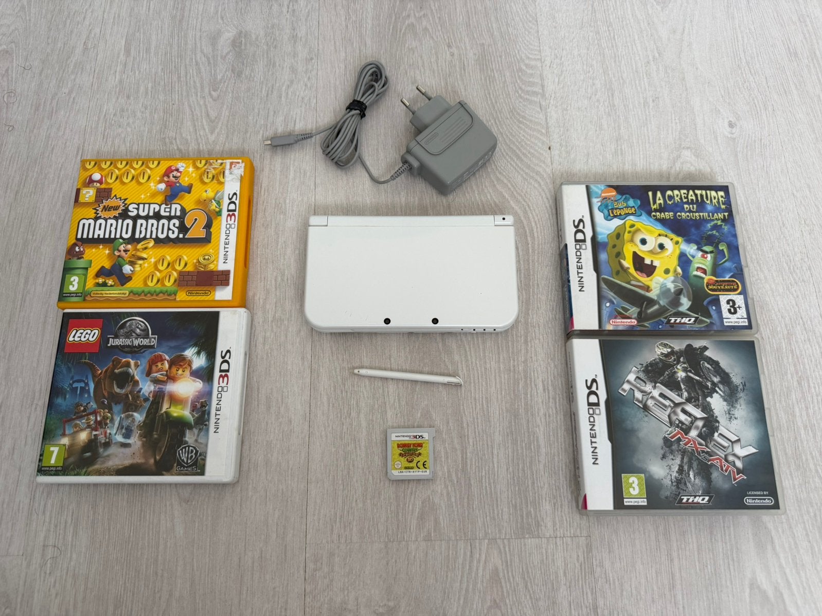 New nintendo 3ds xl avec 5 jeux, Consoles de jeu & Jeux vidéo, Consoles de jeu | Nintendo DS, Autres modèles, Comme neuf, Enlèvement