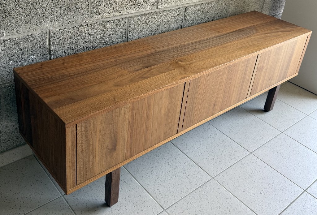 Meuble TV IKEA "Stockholm" en placage noyer, Maison & Meubles, 25 à 50 cm, Moins de 100 cm, 150 à 200 cm, Comme neuf