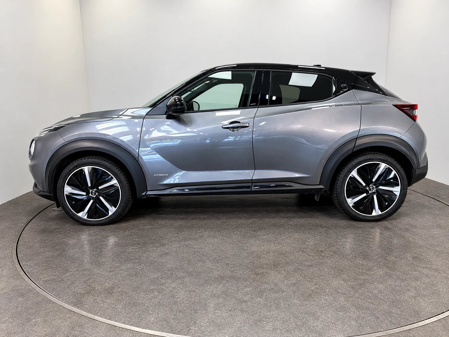 Nissan Juke 1.6 HYBRID 145 N-DESIGN, Auto's, Automaat, Bedrijf, 5 deurs, Hybride Elektrisch/Benzine