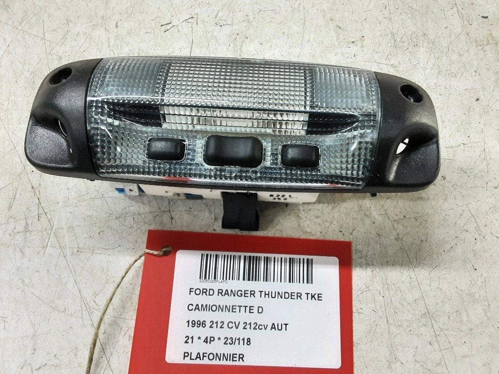 ECLAIRAGE DE PLAFONNIER Ford Ranger (EB3B15K609AC3JA6), Henry-Ford-Straße  1
50735  Köln, DE, Ford-Werke GmbH, Kunden@ford.com