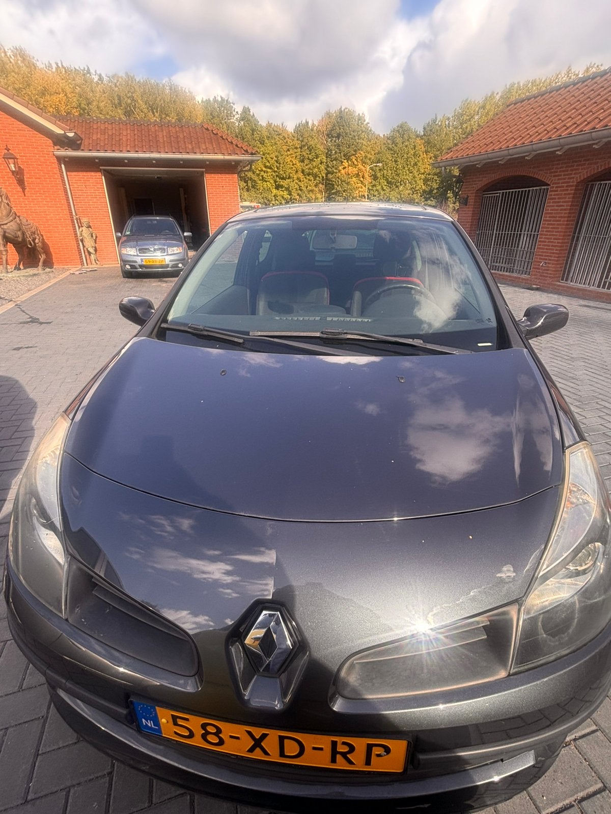 Renault Clio Évolution 1.6 Benzine 179.800 km, Auto's, Handgeschakeld, Particulier, Clio, Te koop