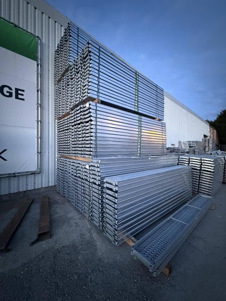 Compleet Multidirectioneel Steigerpakket 60m², Doe-het-zelf en Bouw, Steigers, Ophalen of Verzenden, Nieuw, Gevelsteiger, 5 meter of hoger
