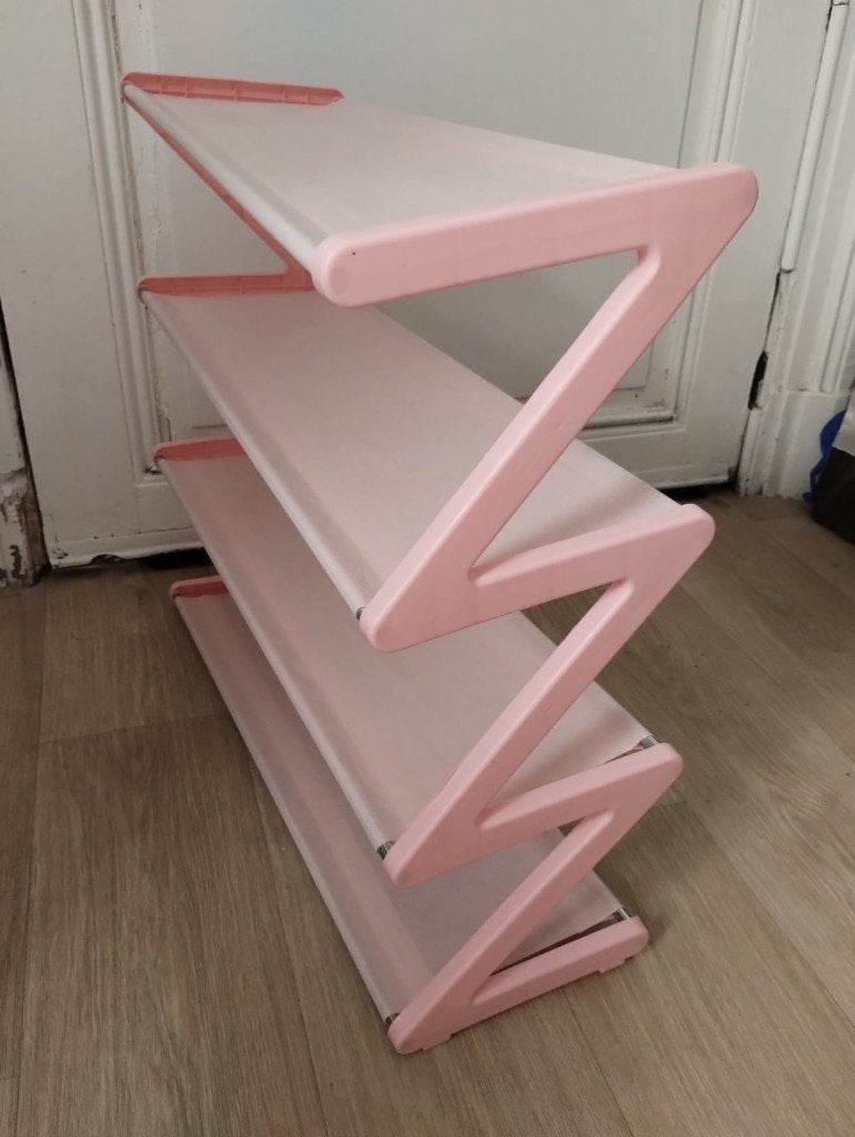Étagère à chaussures en forme de Z en plastique, Enlèvement, Comme neuf