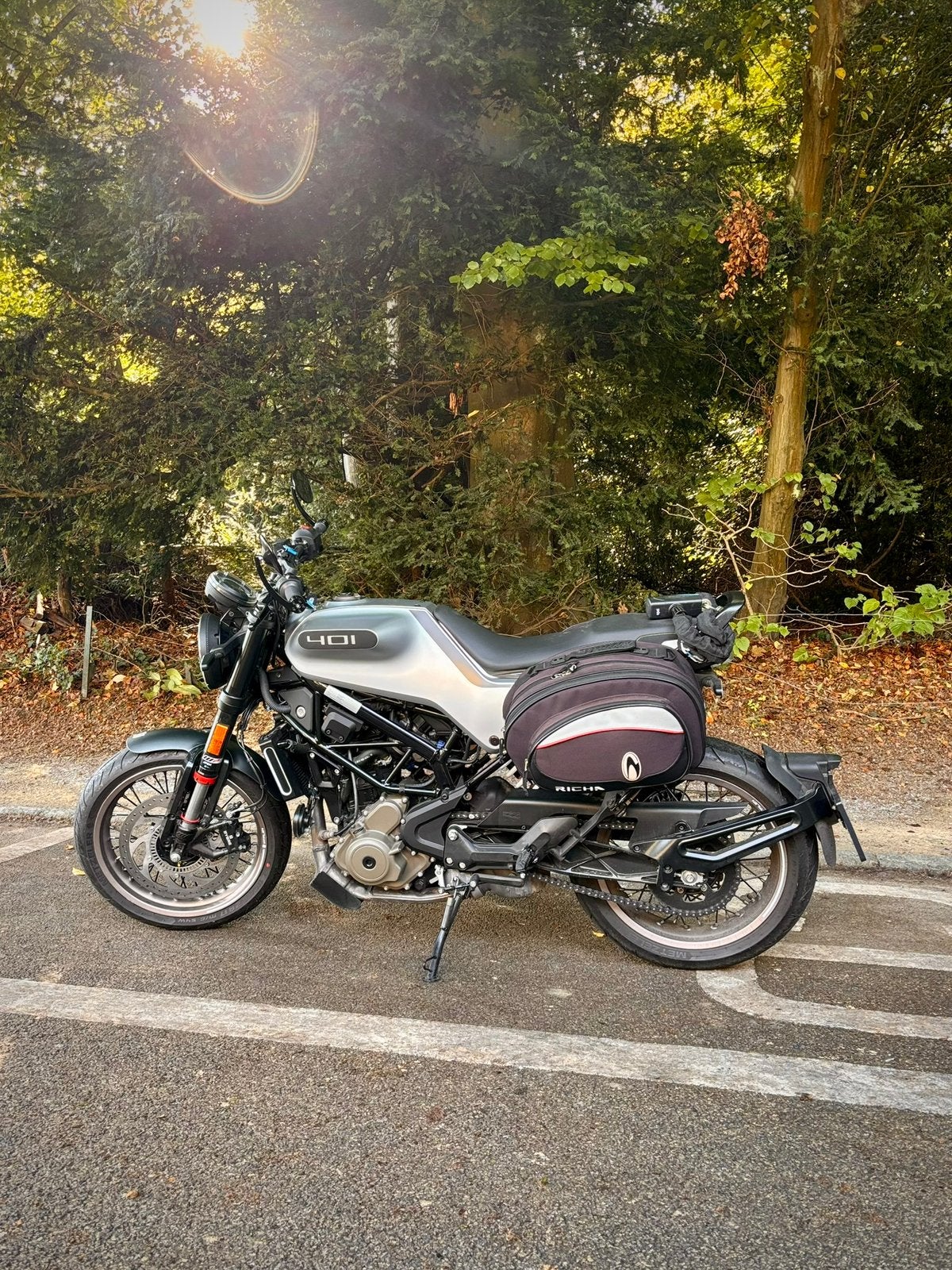 Husqvarna Vitpilen 401, Occasion, Minimaal motorrijbewijs A2, Handgeschakeld, 1 cilinder