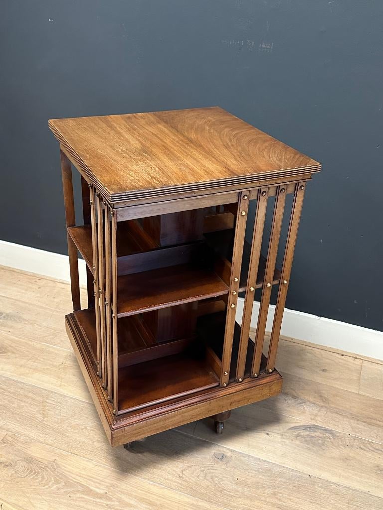 Antieke boekenmolen, Antiek en Kunst, Ophalen of Verzenden