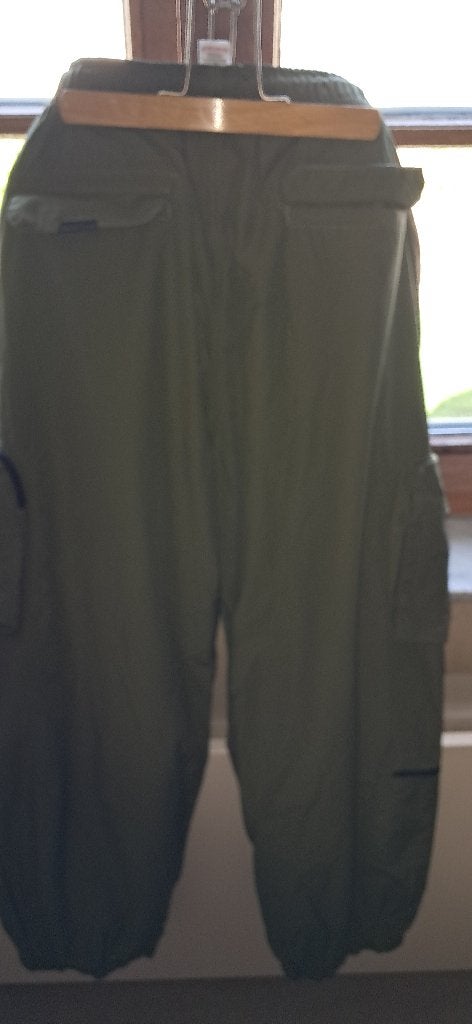 Kleding cargo broek jongen / man 176 small • Nieuw, Enfants & Bébés, Vêtements enfant | Taille 176, Garçon, Enlèvement, Next, Pantalon