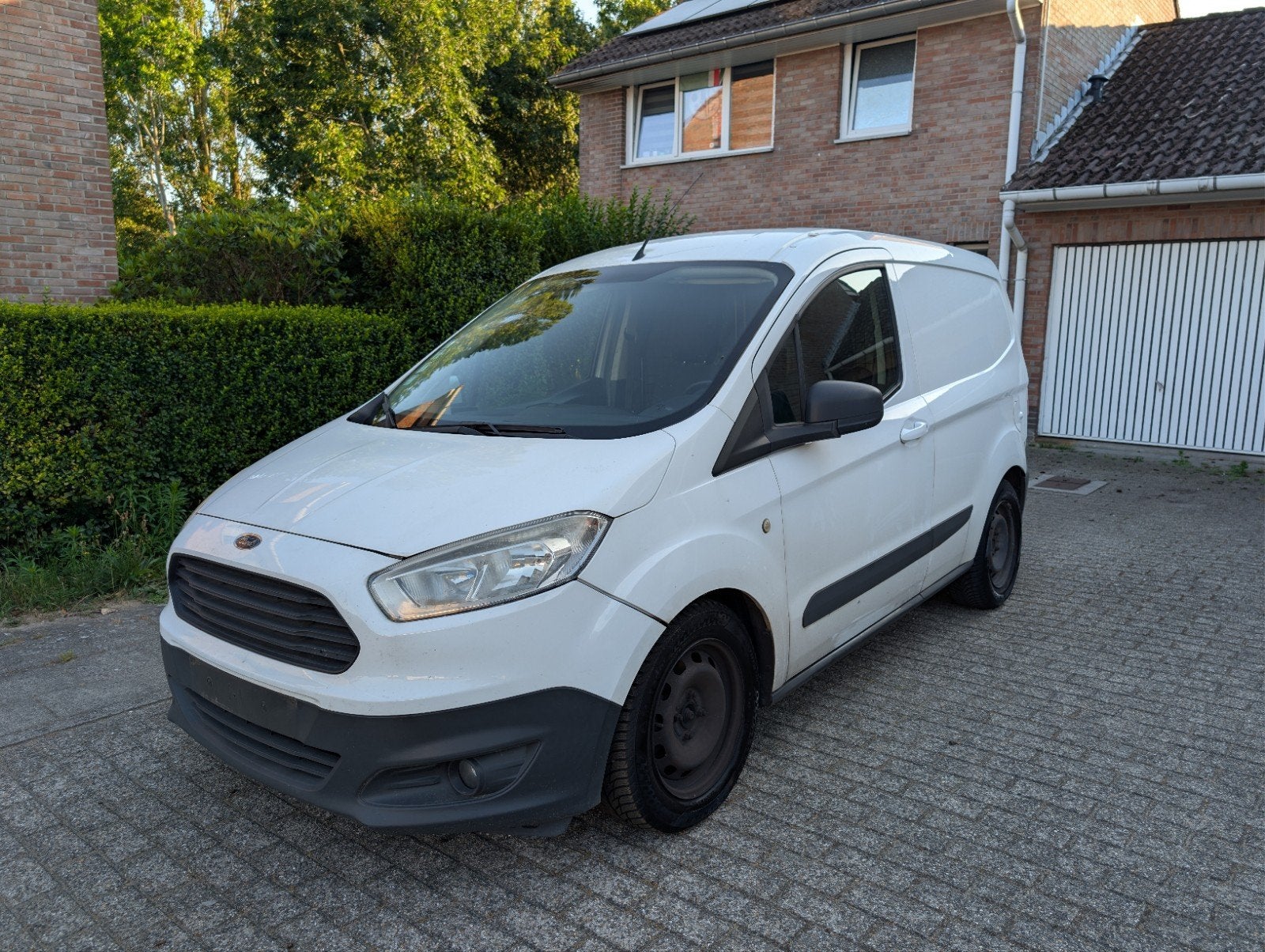 Ford transit courier 2016 55kw 1.5 diesel, Auto's, Voorwielaandrijving, Stof, 1498 cc, 4 cilinders