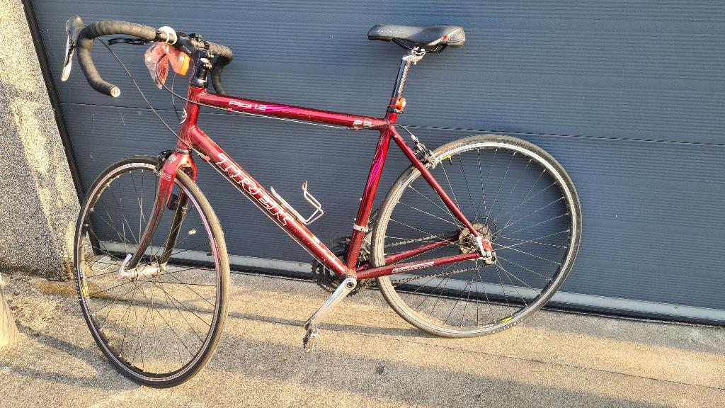 Damesracefiets Trek, Fietsen en Brommers, 10 tot 15 versnellingen, Zo goed als nieuw, Dames, Ophalen