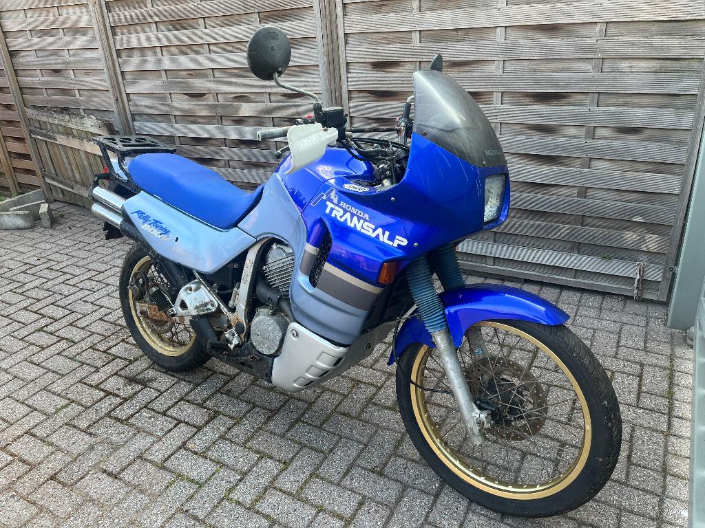 Honda Transalp PD06 XL600V 1991, 2 cilinders, Occasion, Particulier, Meer dan 35 kW