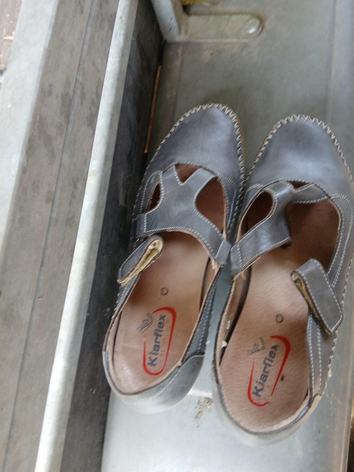 Chaussure femme taille 42, Enlèvement