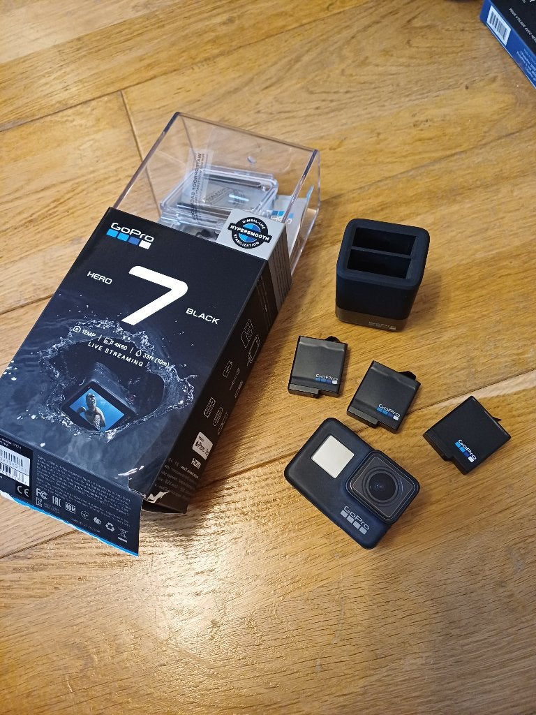 GOPRO HERO 7 BLACK et accessoires, Enlèvement, Utilisé, GoPro