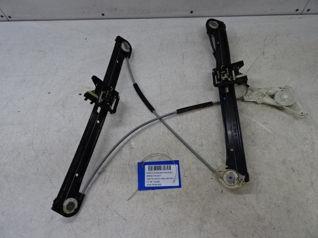 RAAMMECHANIEK LINKS VOOR Audi A3 Sportback (8VA / 8VF), Gebruikt, Mevr. I. Hauben, Audi, Rue de l'Espoir 34 34
4030  GRIVEGNÉE, BE