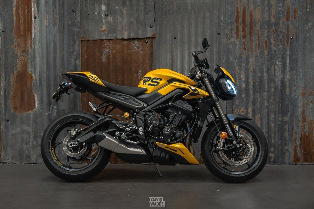 Triumph Street Triple RS: Cosmic Yellow, Occasion, Motorrijbewijs A, Bedrijf, 3 cilinders