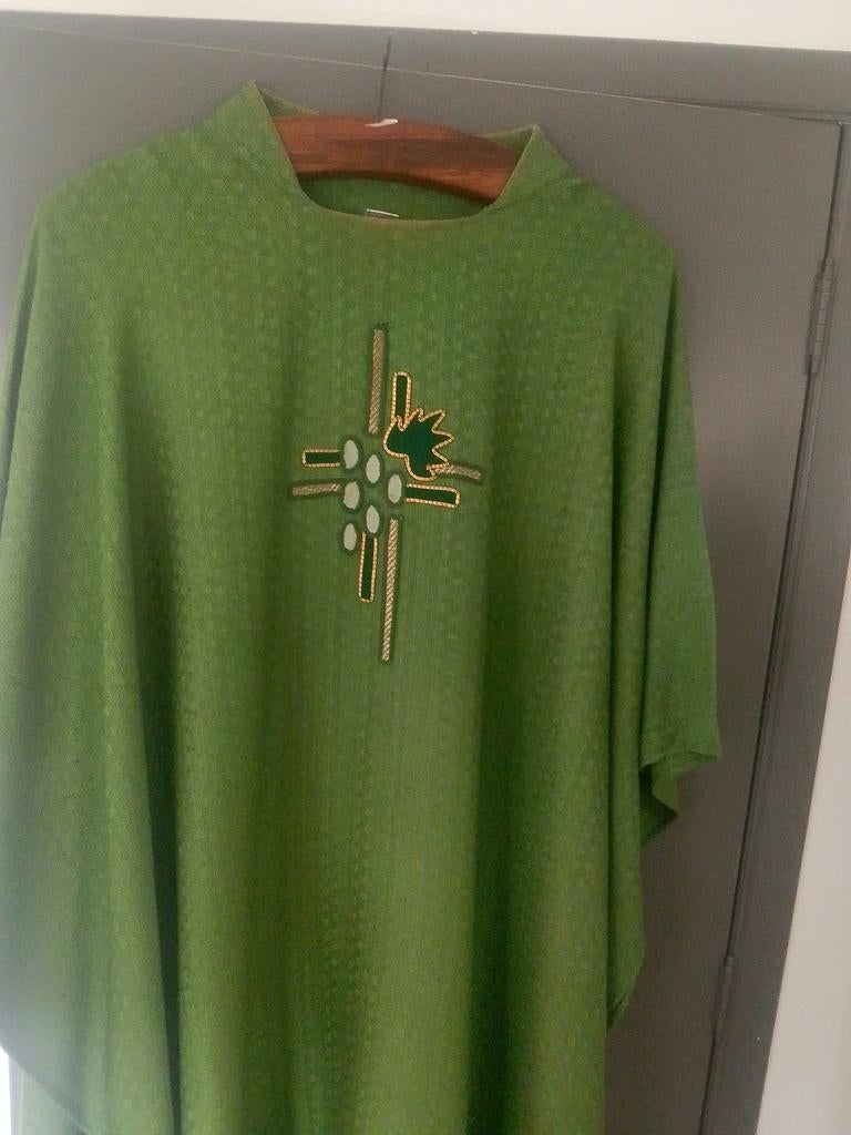 Groene kazuifel, Ophalen