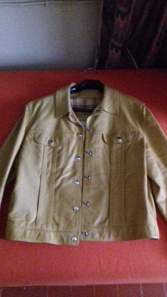 damesvest, Ophalen