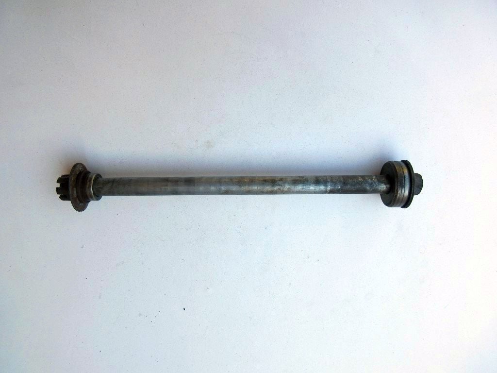 Yamaha XJ600S achterwielas XJ 600 S Diversion achter wiel as, Ophalen of Verzenden, Gebruikt