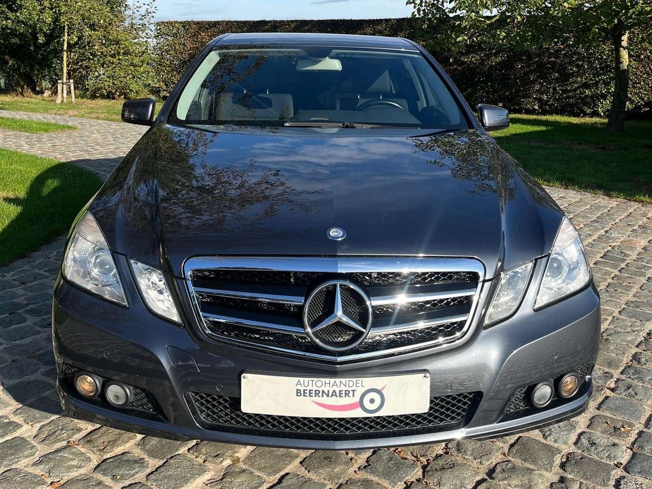Mercedes-Benz E 200 CDI BE/121400km/Navi/Cruise/Pdc/Clima/H, Auto's, Zwart, 4 cilinders, Bedrijf, Parkeersensor