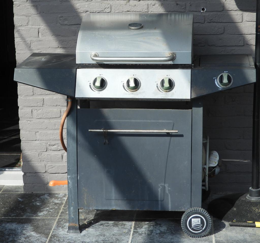 barbeque, Tuin en Terras, Gasbarbecues, Ophalen, Gebruikt
