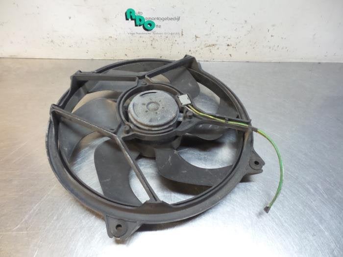 Ventilateur d'un Peugeot Partner (Partner 02-), -, 3 mois de garantie, Utilisé, -