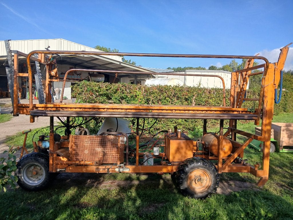 koppenwagen plukwagen jammaers fruitteelt, Ophalen, Fruitteelt, Oogstmachine