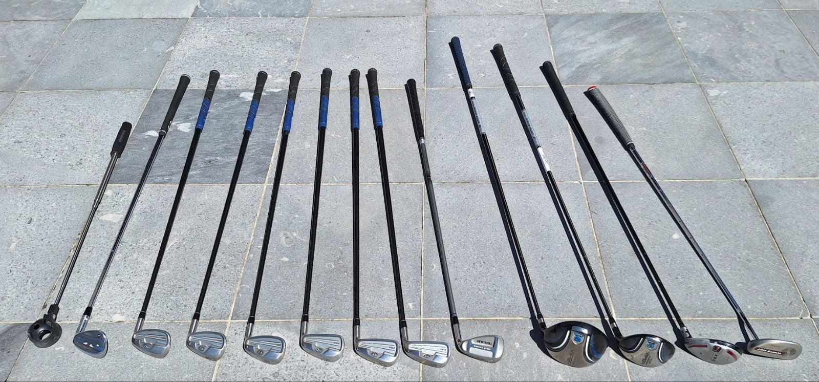 Kit de golf complet avec caddie et accessoires, Enlèvement, Comme neuf, Set