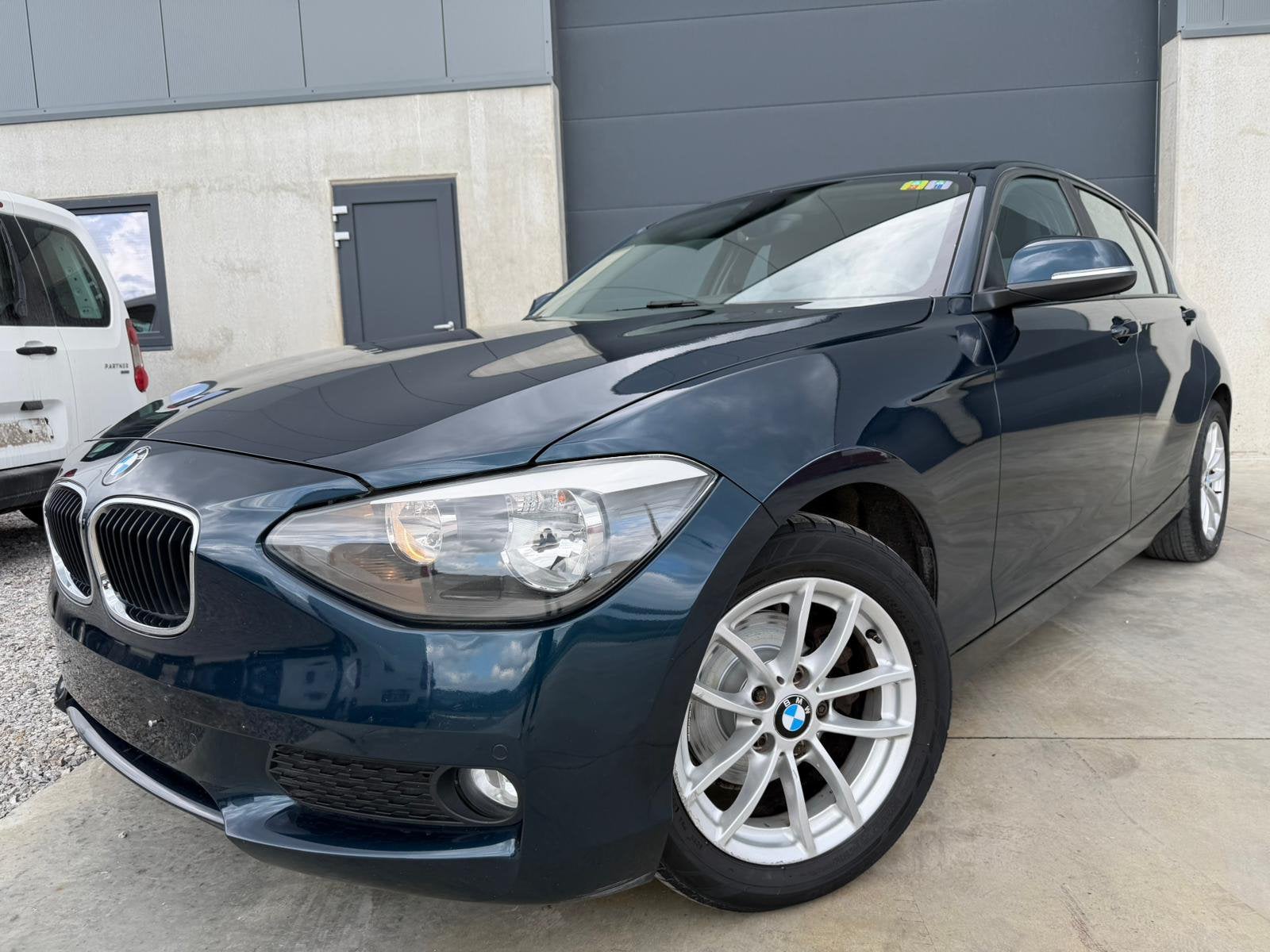 BMW série 1 116d GARANTIE 1 an, Auto's, BMW, Particulier, 1 Reeks, Lederen bekleding, Diesel, Leder, Ophalen