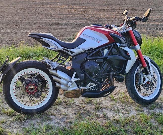 MV AGUSTA BRUTALE DRAGSTER 800RR, Motoren, Particulier, Gebruikt