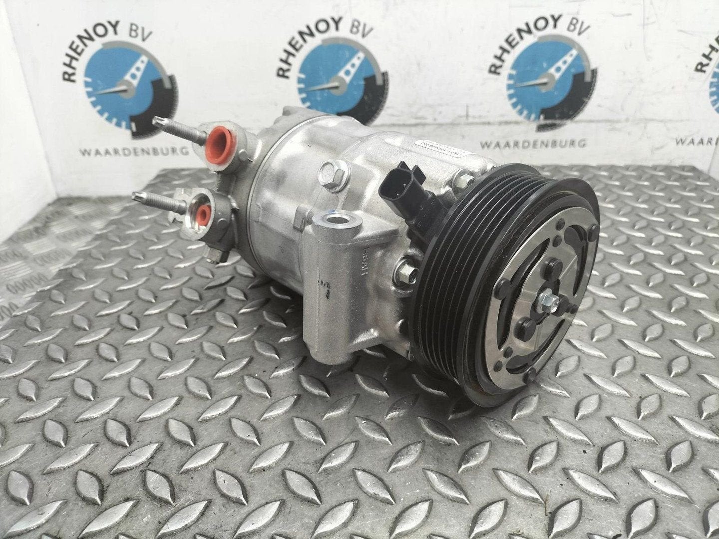 FORD TRANSIT COURIER Trend AIRCO COMPRESSOR / AIRCOPOMP JX61, Enlèvement ou Envoi, Utilisé, ARN reconnu