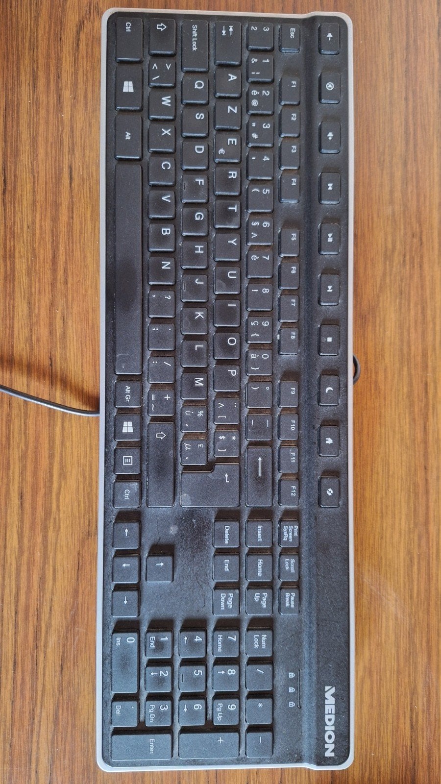 PC Toetsenbord Azerty Medion BE Model K28.
SN 13002766.
Oph, Computers en Software, Multimediatoetsen, Ophalen of Verzenden, Zo goed als nieuw