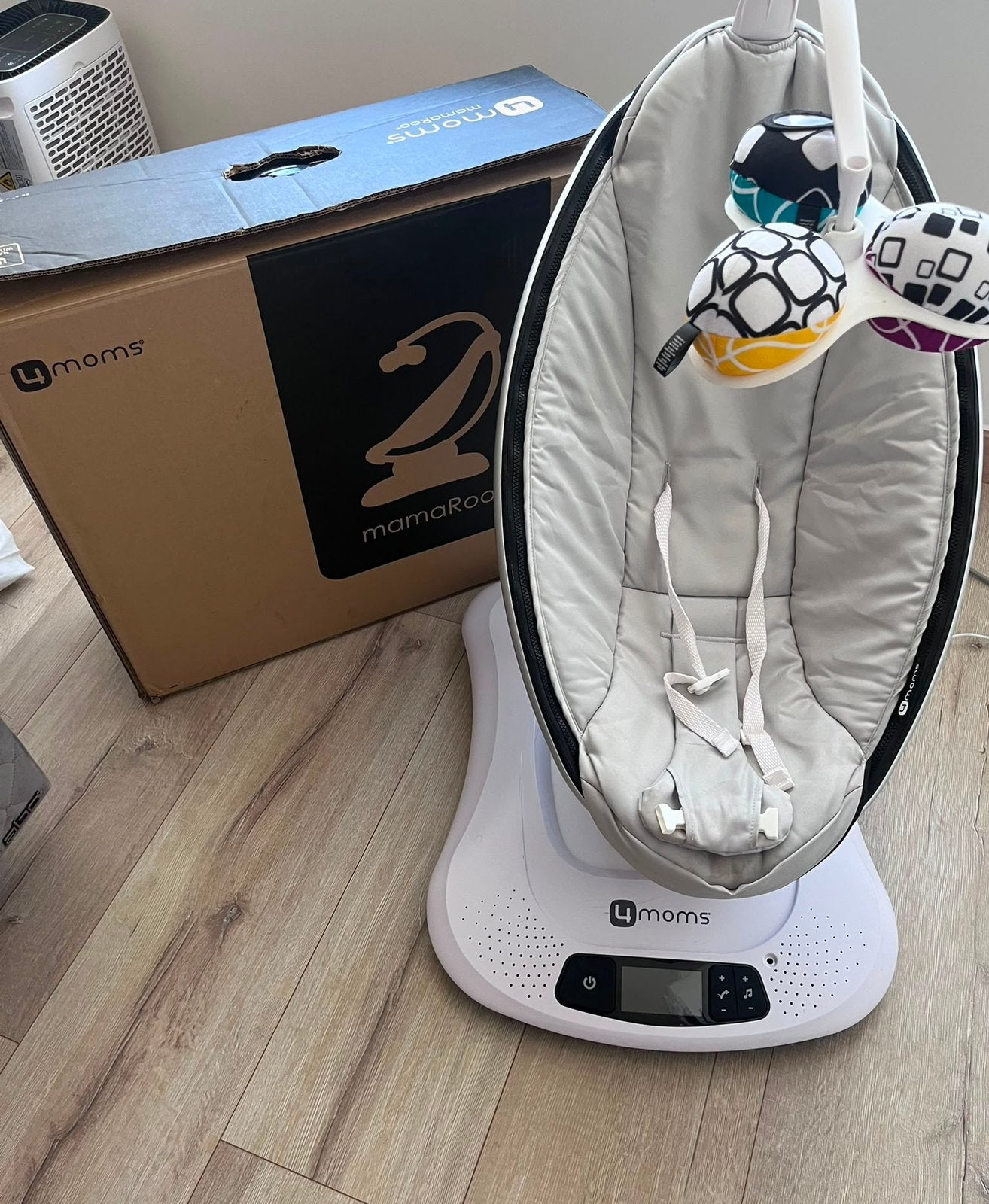 4moms mamaRoo - In zeer goede staat met doos, Kinderen en Baby's, Wipstoeltjes, Overige merken, Schommelstoel, Ophalen of Verzenden