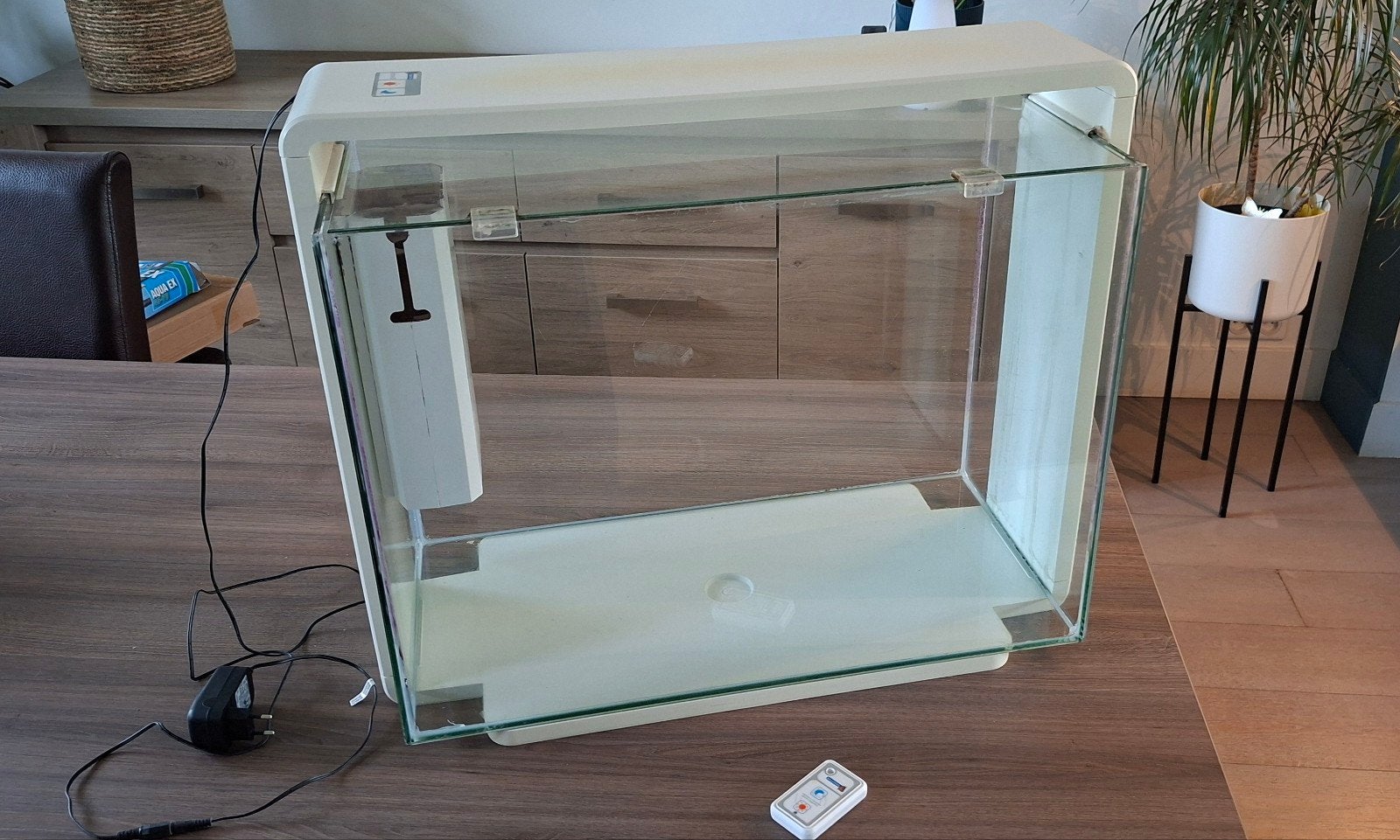 Aquarium Superfish home 80L, perfecte staat, alle toebehoren, Chauffage, Aquarium vide, Comme neuf, Enlèvement