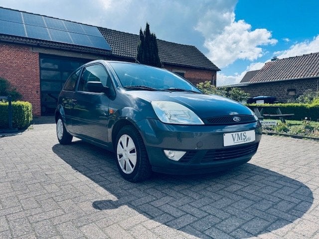 Ford Fiesta 1.3 Essence * Garantie * EURO4 *, 144 g/km, Argent ou Gris, Garantie prolongée, Boîte manuelle