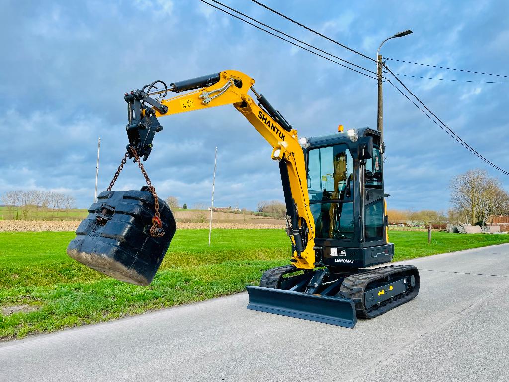 MINIGRAVER 2,5 t / BINNENDRAAIER/ SHANTUI, Motos, Modes d'emploi & Notices d'utilisation, Enlèvement