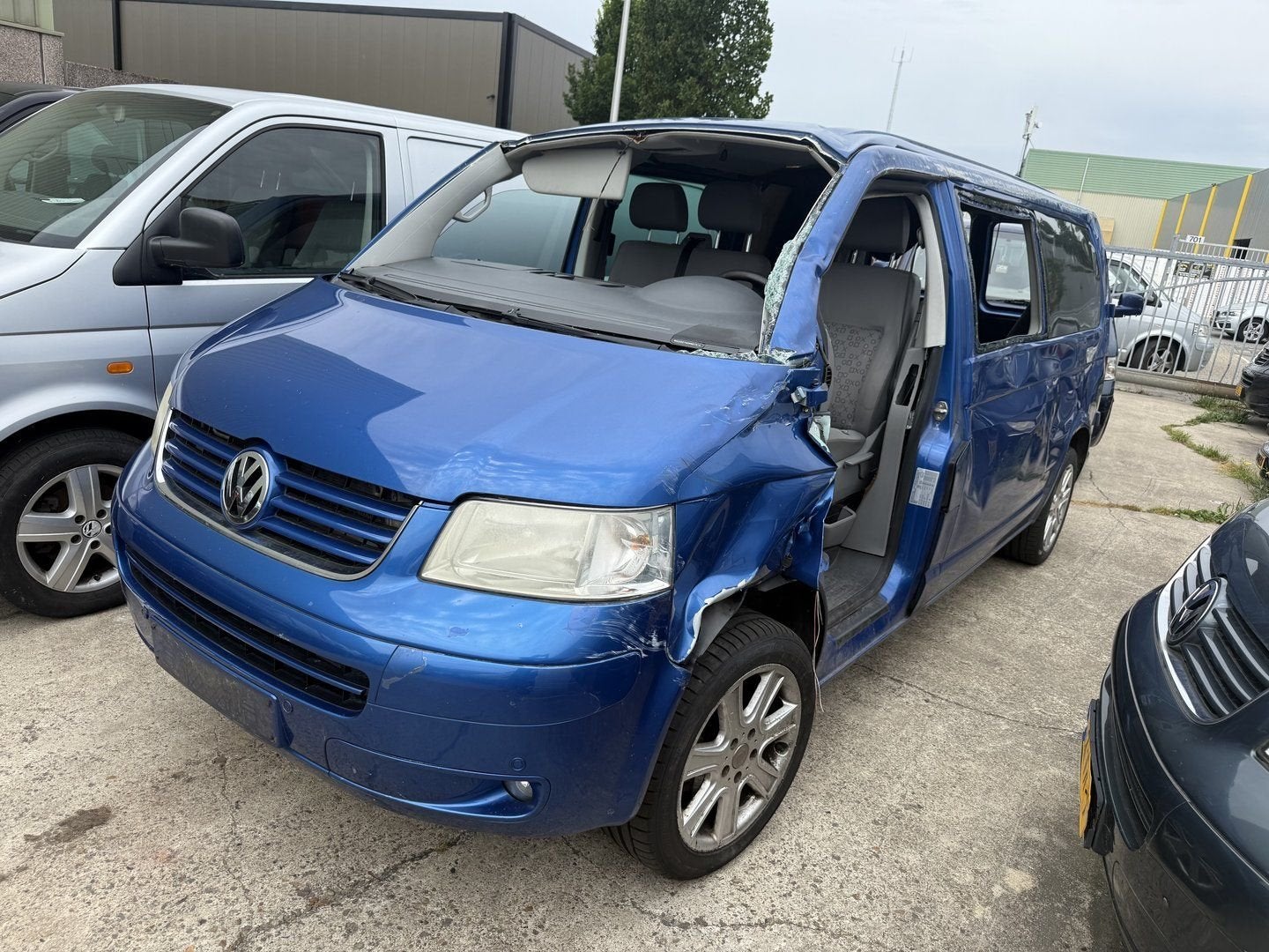 Volkswagen T5 2.5 automaat schade bus onderdelen, Autos : Pièces & Accessoires, Volkswagen, -, Origine de la pièce connue, Utilisé