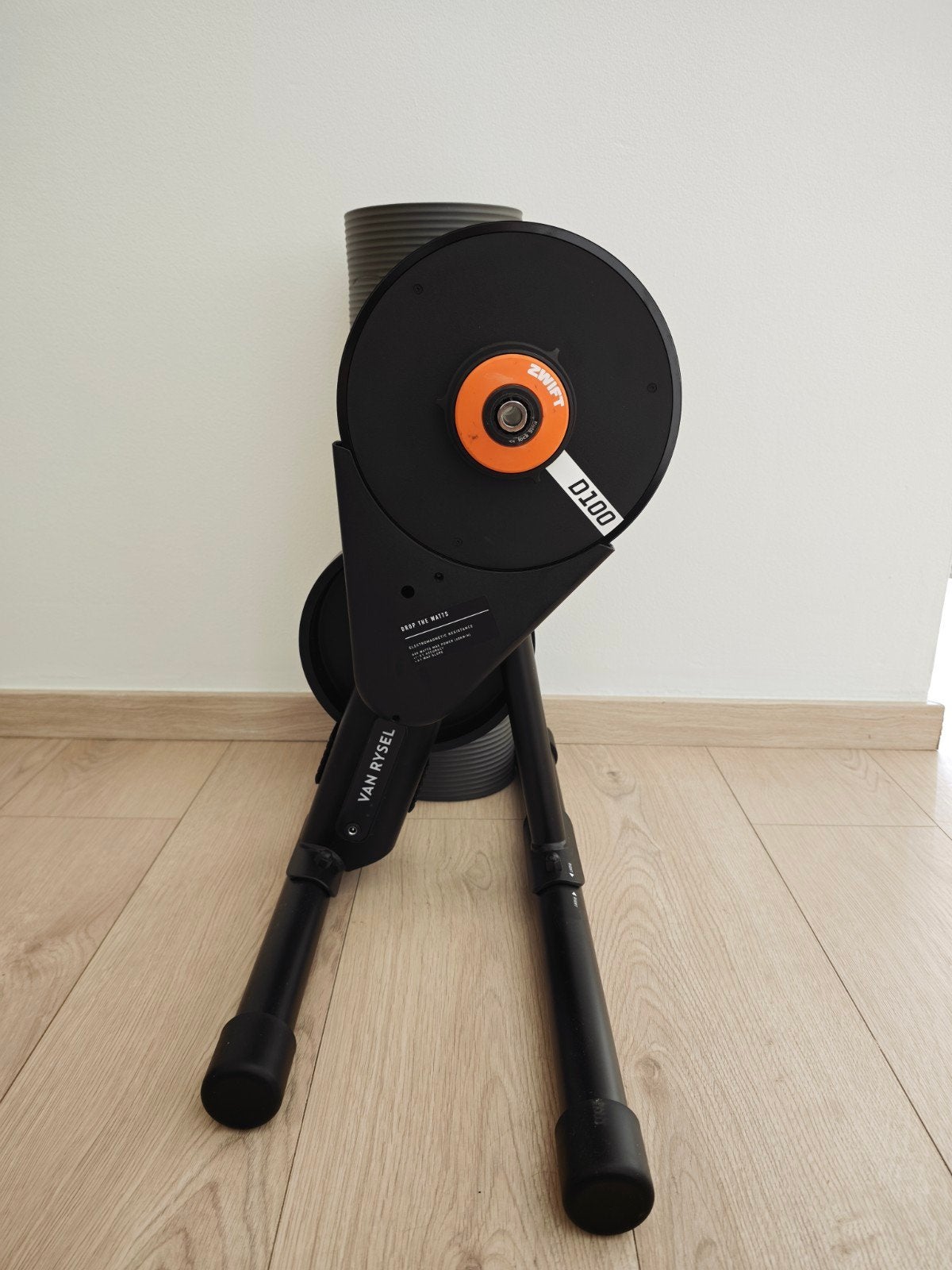 Van Rysel d100 rollentrainer + zwift, Sports & Fitness, Enlèvement