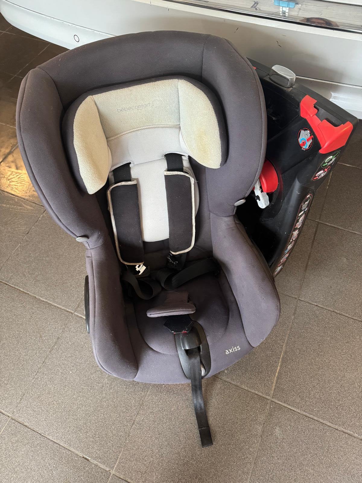 Rehausseur voiture enfant, Enfants & Bébés, Enlèvement